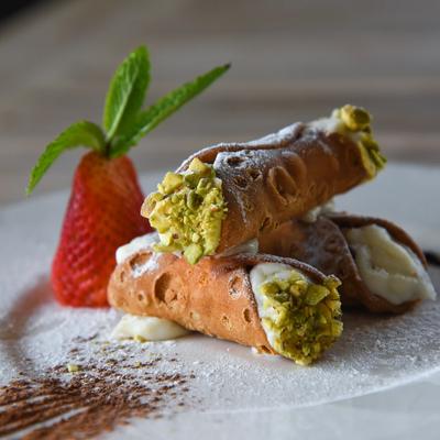 Pistachio Filled Cannoli