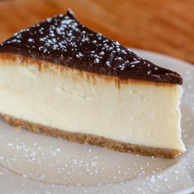 New York cheesecake with chocolate