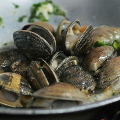 Cooked clams.