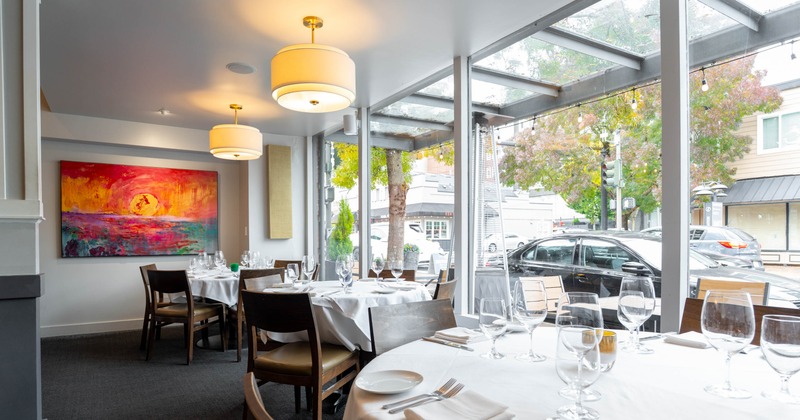 Dining tables with a view