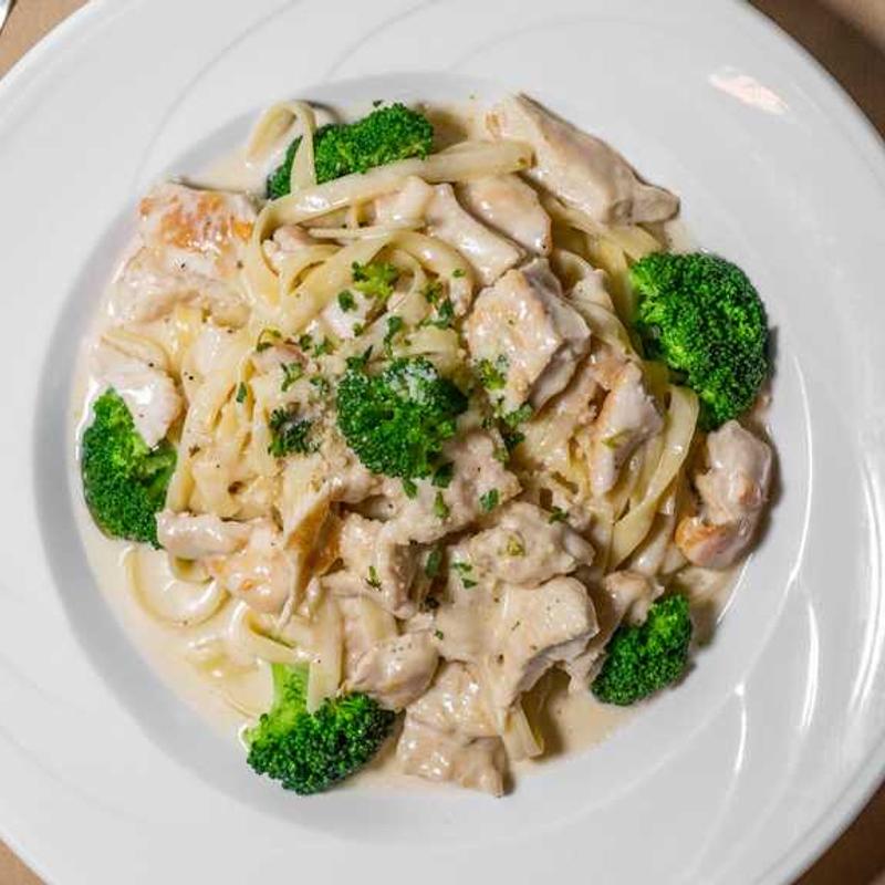 menu item 18 of 19, Fettuccine Villaggio
