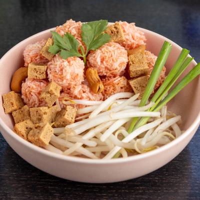 Mee Krob with minced pork patties, fried tofu, bean sprouts, and fresh scallion.