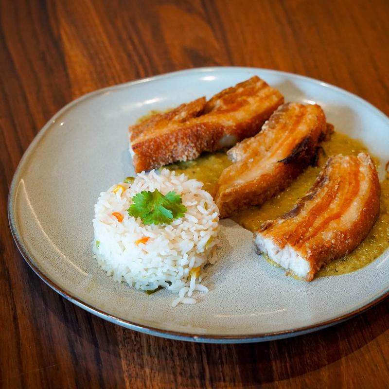 menu item 4 of 5, Chicharron en Salsa