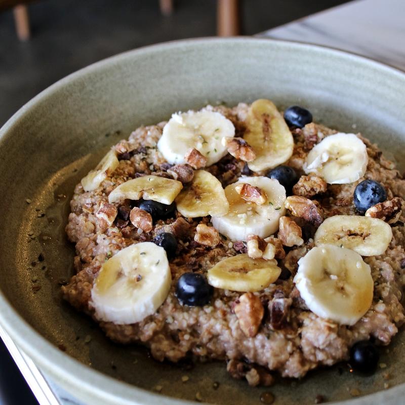 menu item 17 of 19, Spiced Banana Overnight Oats