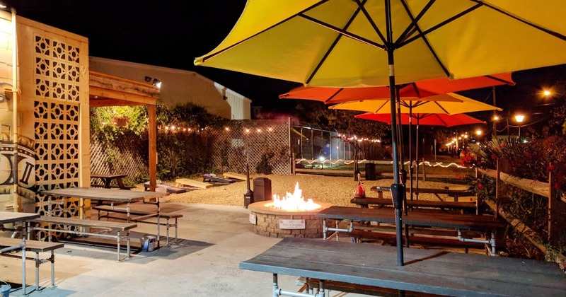 Outdoor seating area, fire pit