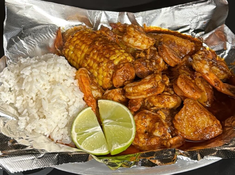 El Picante Shrimp & Sunset Trivia event photo