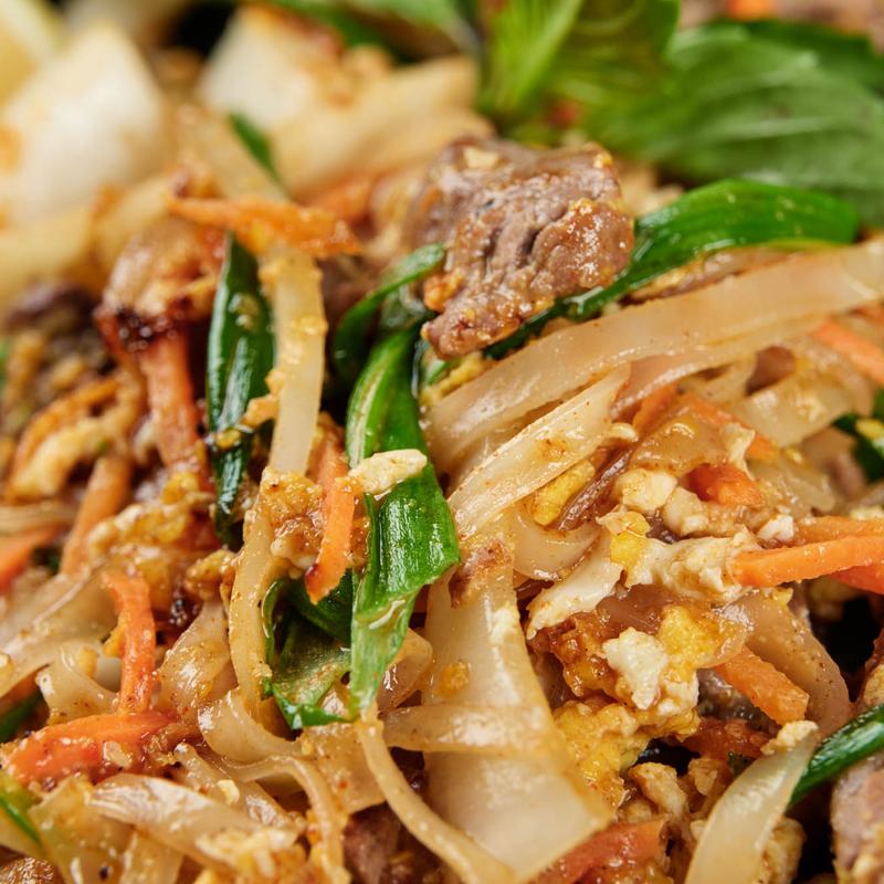Pad Thai with Steak photo