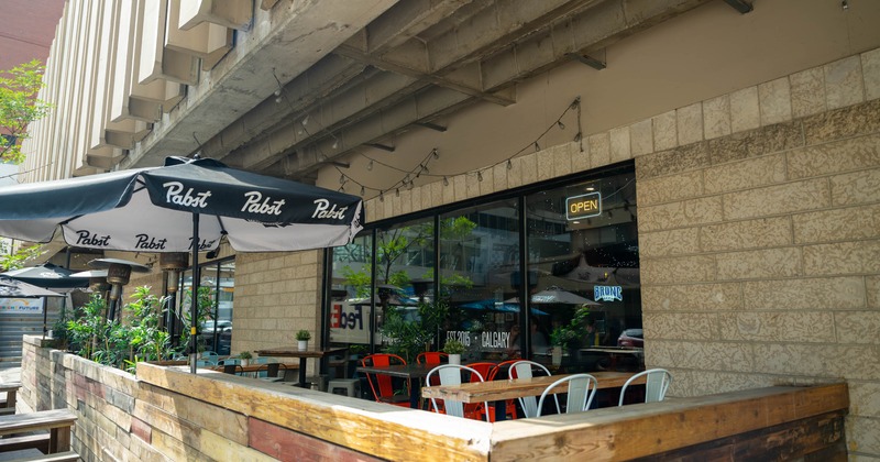 Exterior, tables and chairs ready for guests