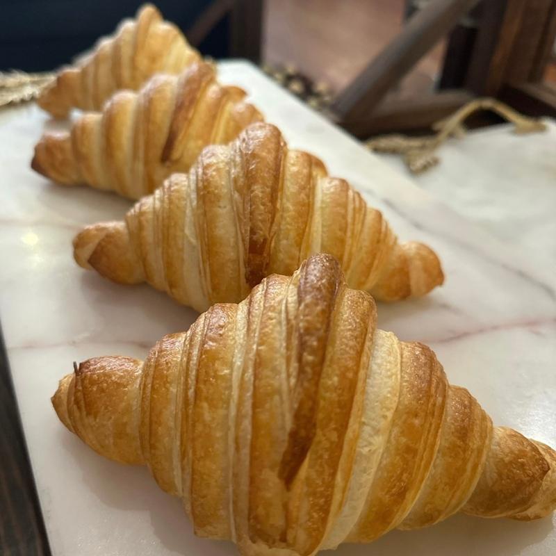 menu item 37 of 46, Plain Croissant