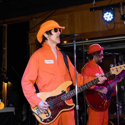 Live band, playing good music in Brampton..