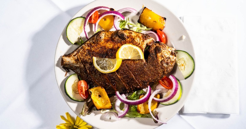 Fried fish with vegetables