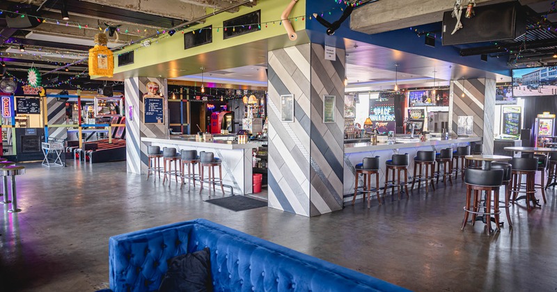 Interior with a large bar in the middle of the restaurant