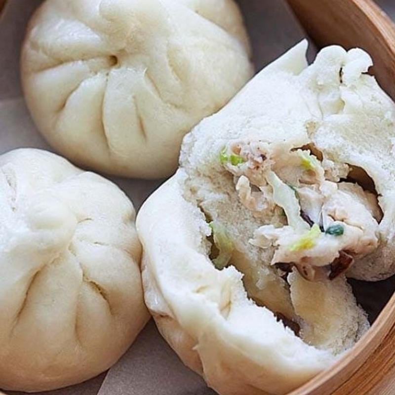 (NEW) Steamed Chicken & Mushroom Buns photo
