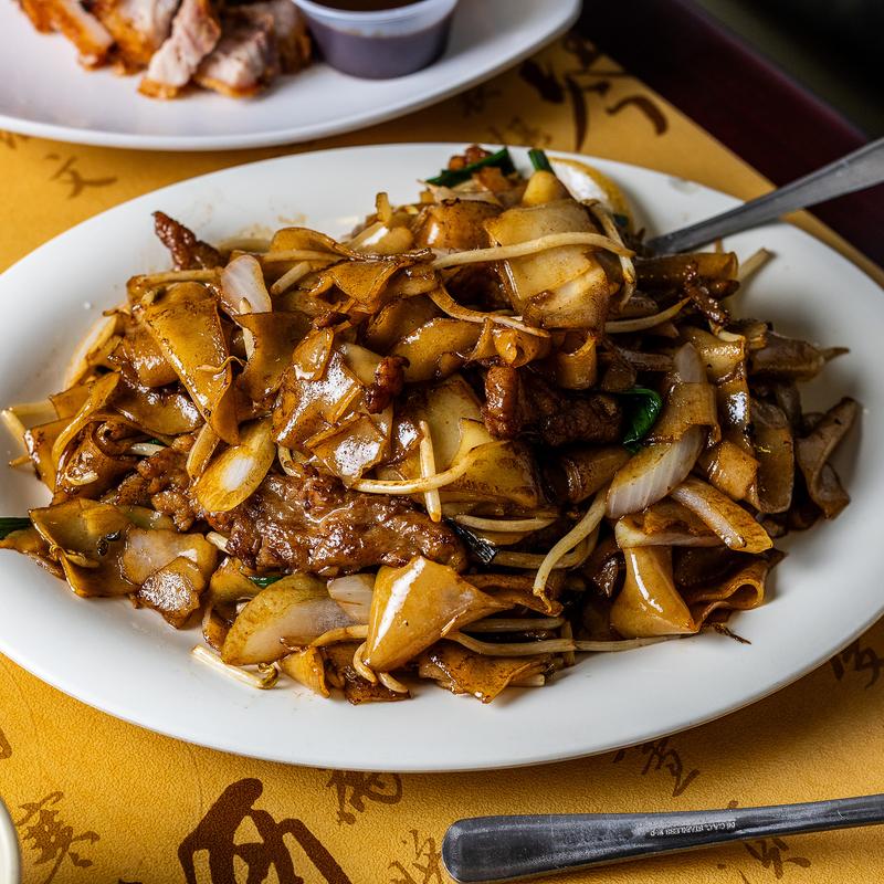 menu item 8 of 10, N8. Pan Fried Flat Noodle with Beef