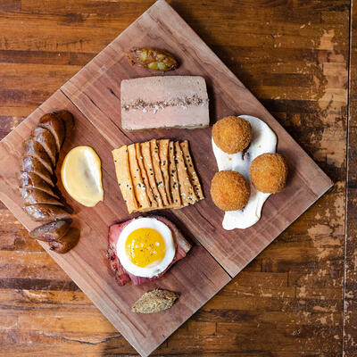 Sampler plate, top view