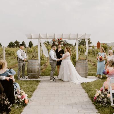 Wedding couple saying their 