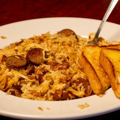 Chicken Bog dish served with Texas toast.