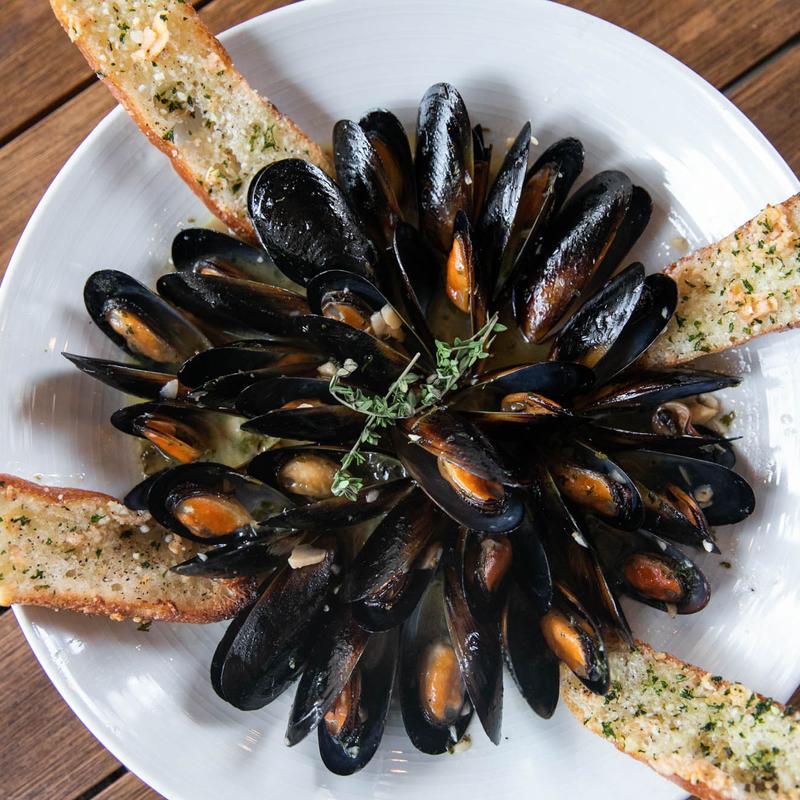 Cozze Al Vapore Or Cozze Marinara photo
