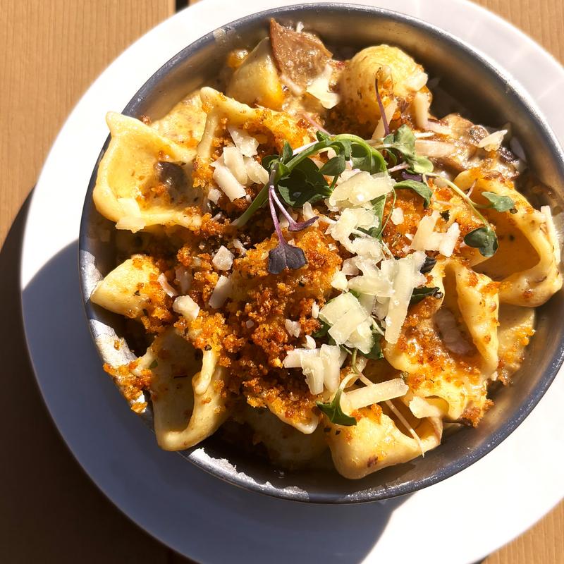 BLACK GARLIC SHORT RIB MAC photo