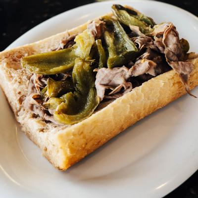 Beef sandwich with sweet pepper