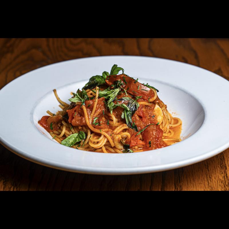 Spaghetti al Pomodoro e Capperi photo
