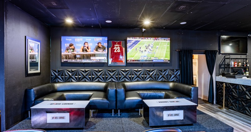 Booths, couchs, armchairs
