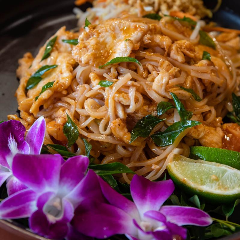 CHICKEN PAD THAI RICE  NOODLES photo