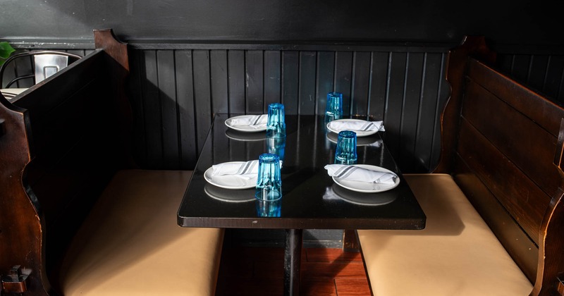 Dining area, booth table