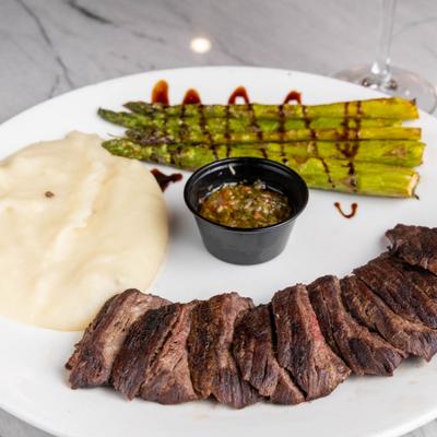 Skirt Steak, side view.