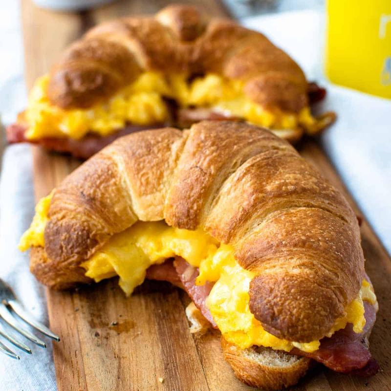 menu item 13 of 49, Croissant, Egg & Cheese