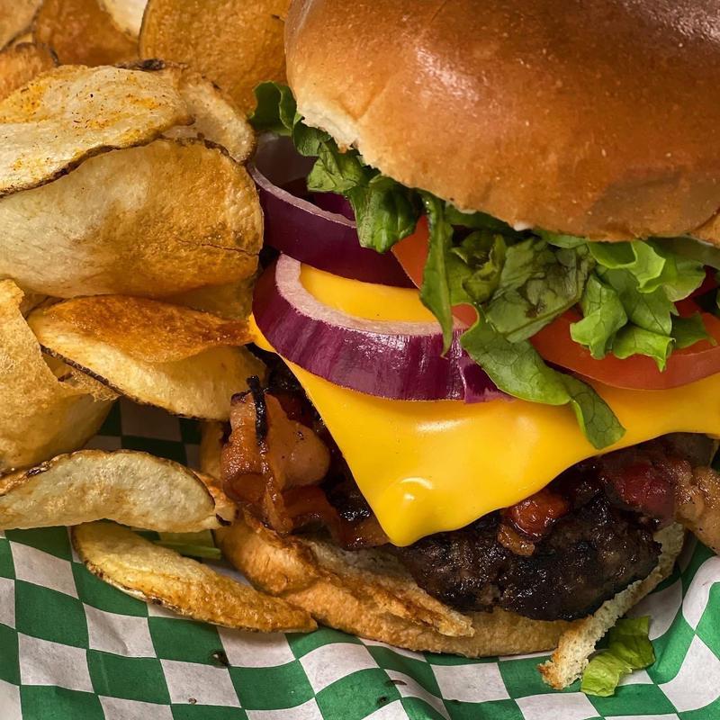 Pilot Classic Burger photo