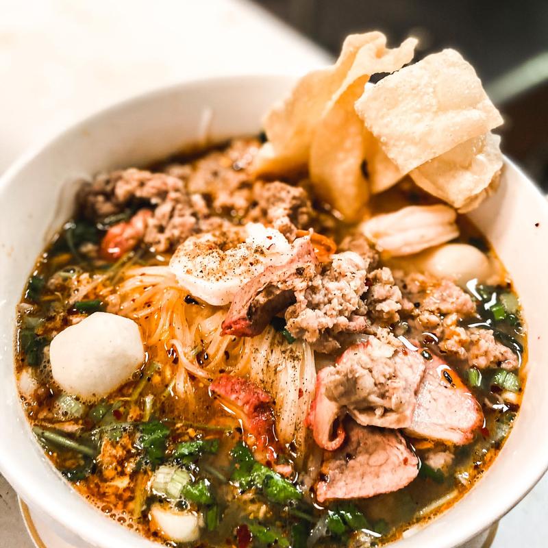 Kui Teo Tom Yum (Tom yum noodles) photo