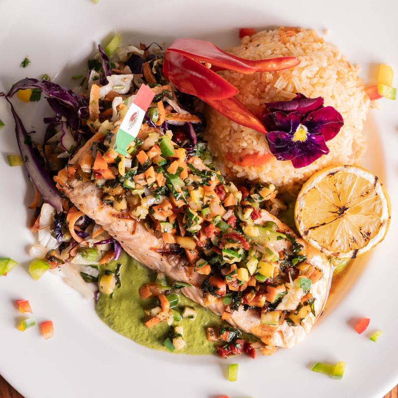 Salmon Viva Mexico photo