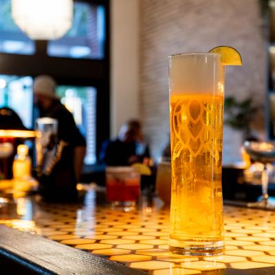 La tortuga lager with a lemon slice