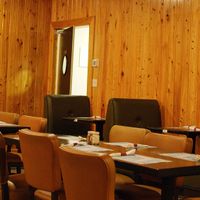 1906 Farmhouse Restaurant Spothopper