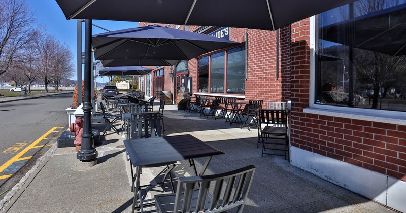 Exterior, patio