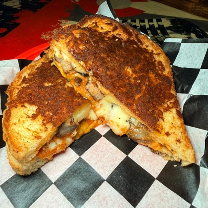 Gwarled Cheese photo
