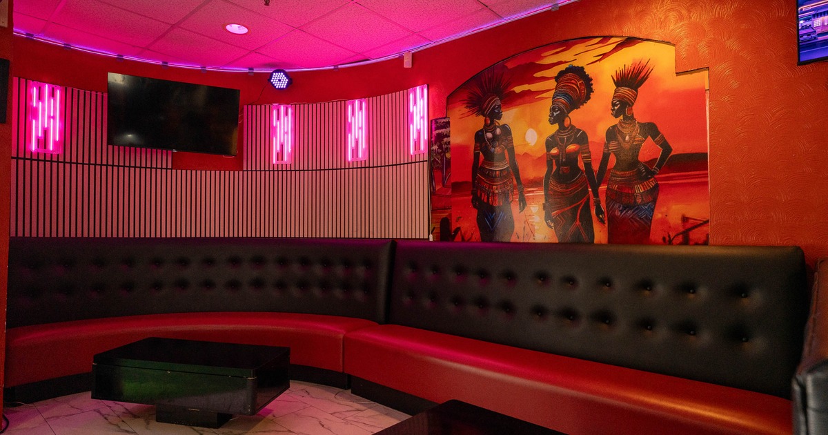 Interior, seating place near wall