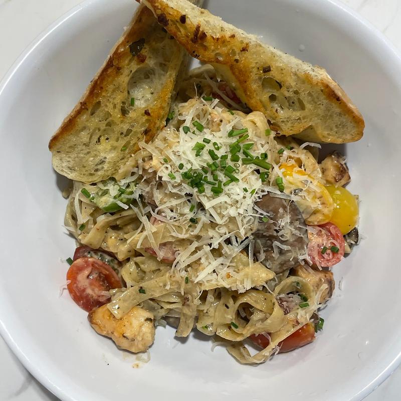 Chicken Fettuccine Alfredo photo