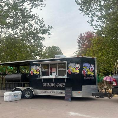Off the Hook BBQ food truck.