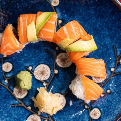 Hokkaido roll on the plate.