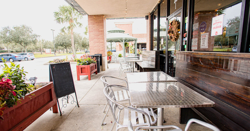 Exterior, tables ready for guests