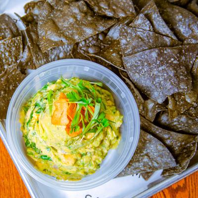 Guacamole and chips.