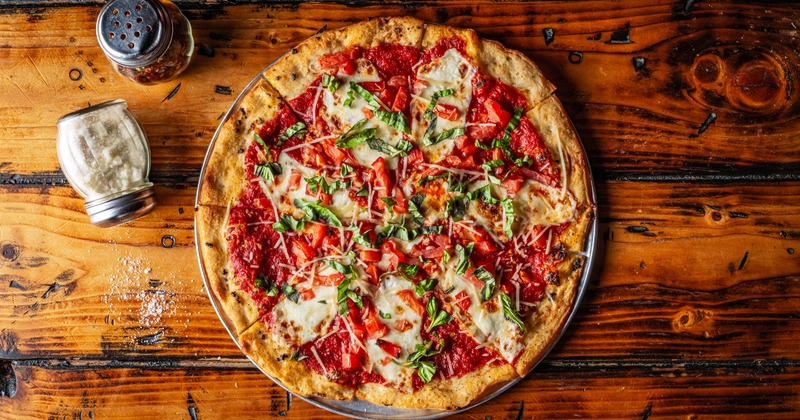 Margherita pizza