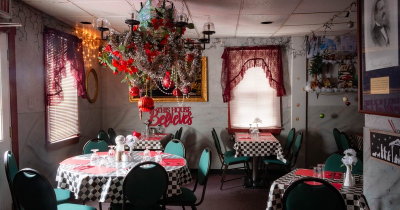 Dining area with checkered tablecloths