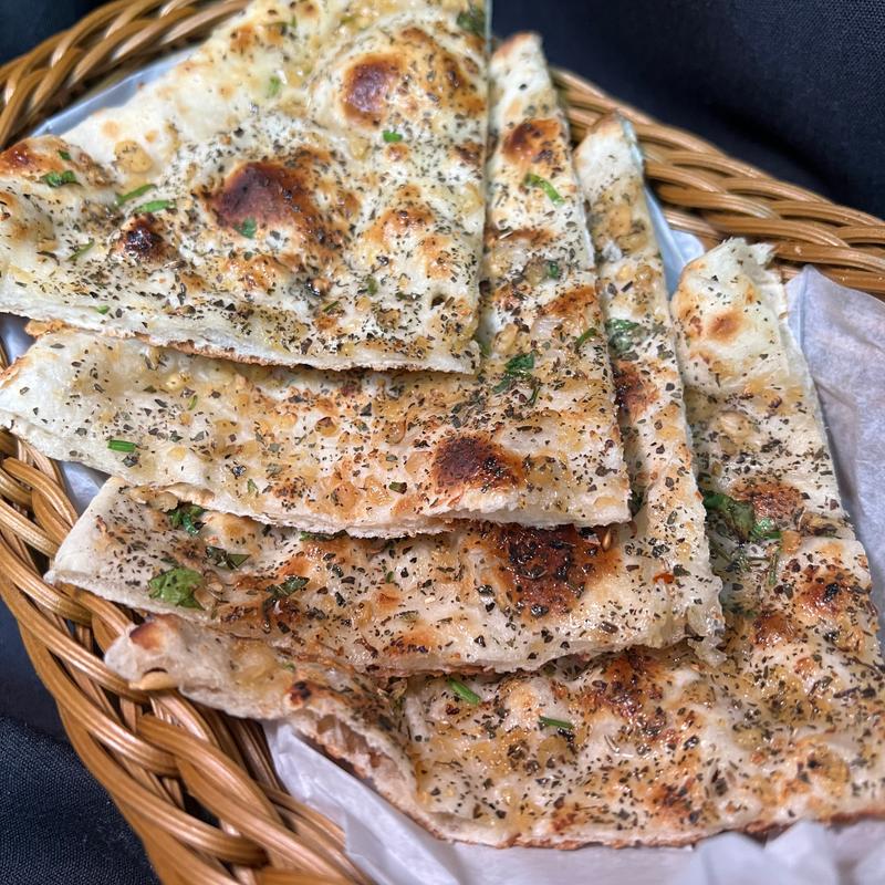 Garlic & Basil Naan photo