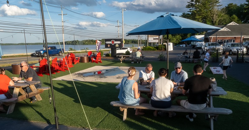 Exterior, patio, tables, chairs, people