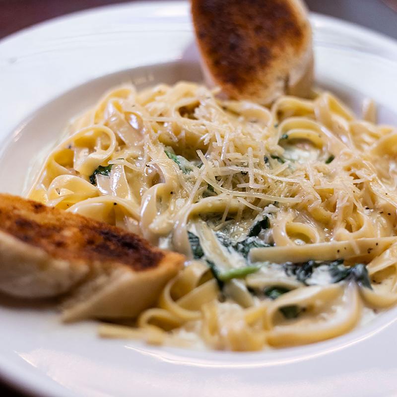 Fettuccine Alfredo photo