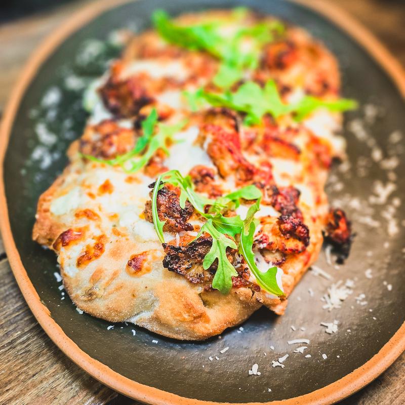 Crispy Chicken White Pizza photo