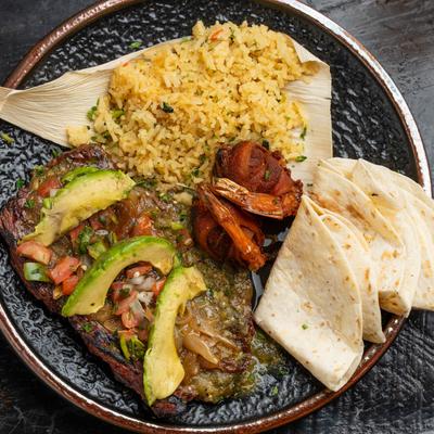 Carne asada shrimp in the plate